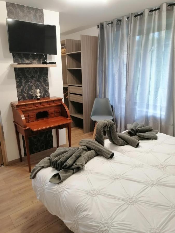 Chambres D'Hote Le Breuil Сарла-ла-Канеда Екстер'єр фото